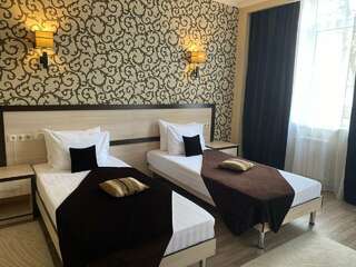 Гостиница Оазис Зип Краснодар Трехместный номер «Комфорт»-2