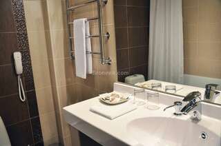 Гостиница Оазис Зип Краснодар Номер стандарт с 2 односпальными кроватями-4