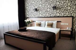 Гостиница Оазис Зип Краснодар Двухместный номер с 1 кроватью и собственной ванной комнатой-1