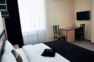 Гостиница Оазис Зип Краснодар Двухместный номер с 1 кроватью и собственной ванной комнатой-3